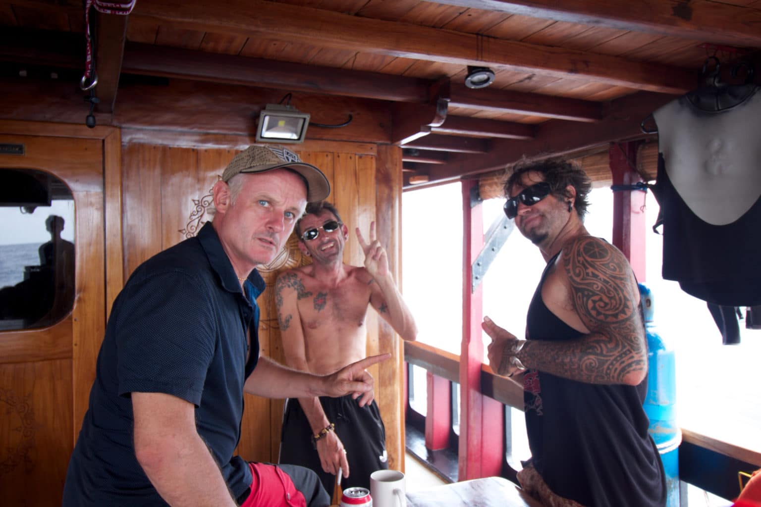 Liveaboard holidays with friends in Indonesia