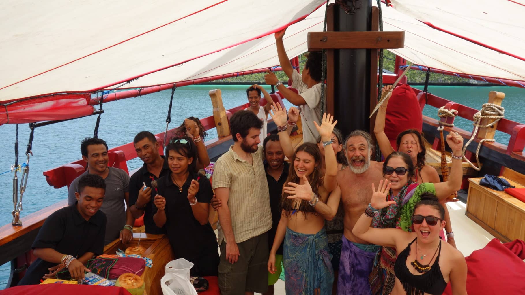 Party on Liveaboard Raja Ampat | Calico Jack 