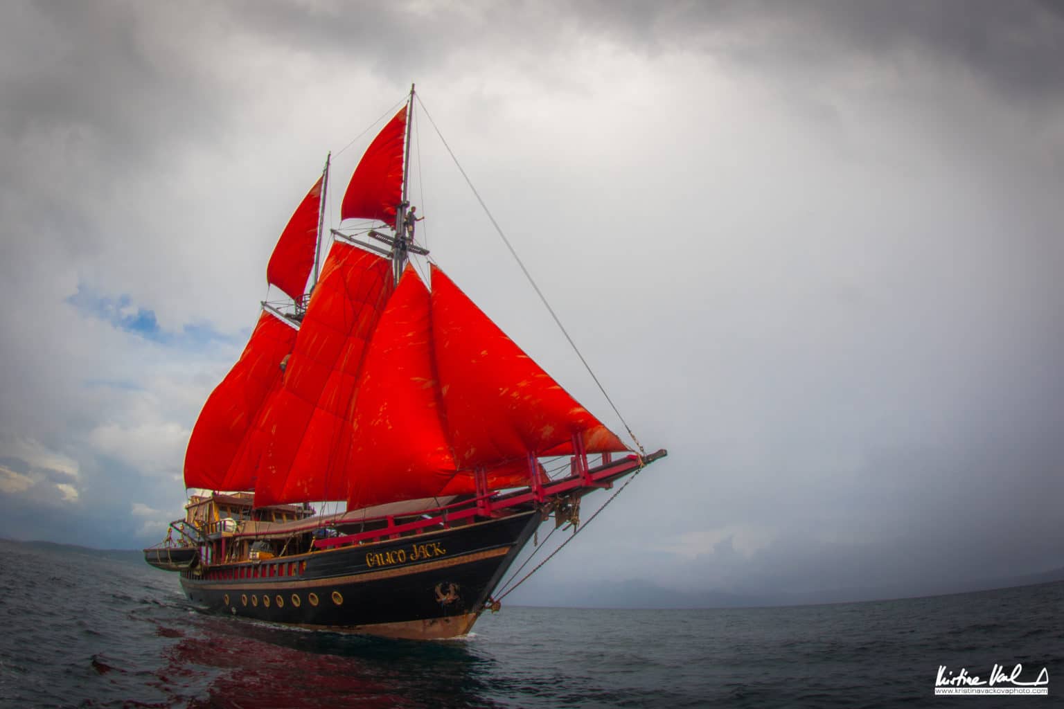 Calico Jack Sailing Boat | Indonesia Liveaboard | Calico Jack