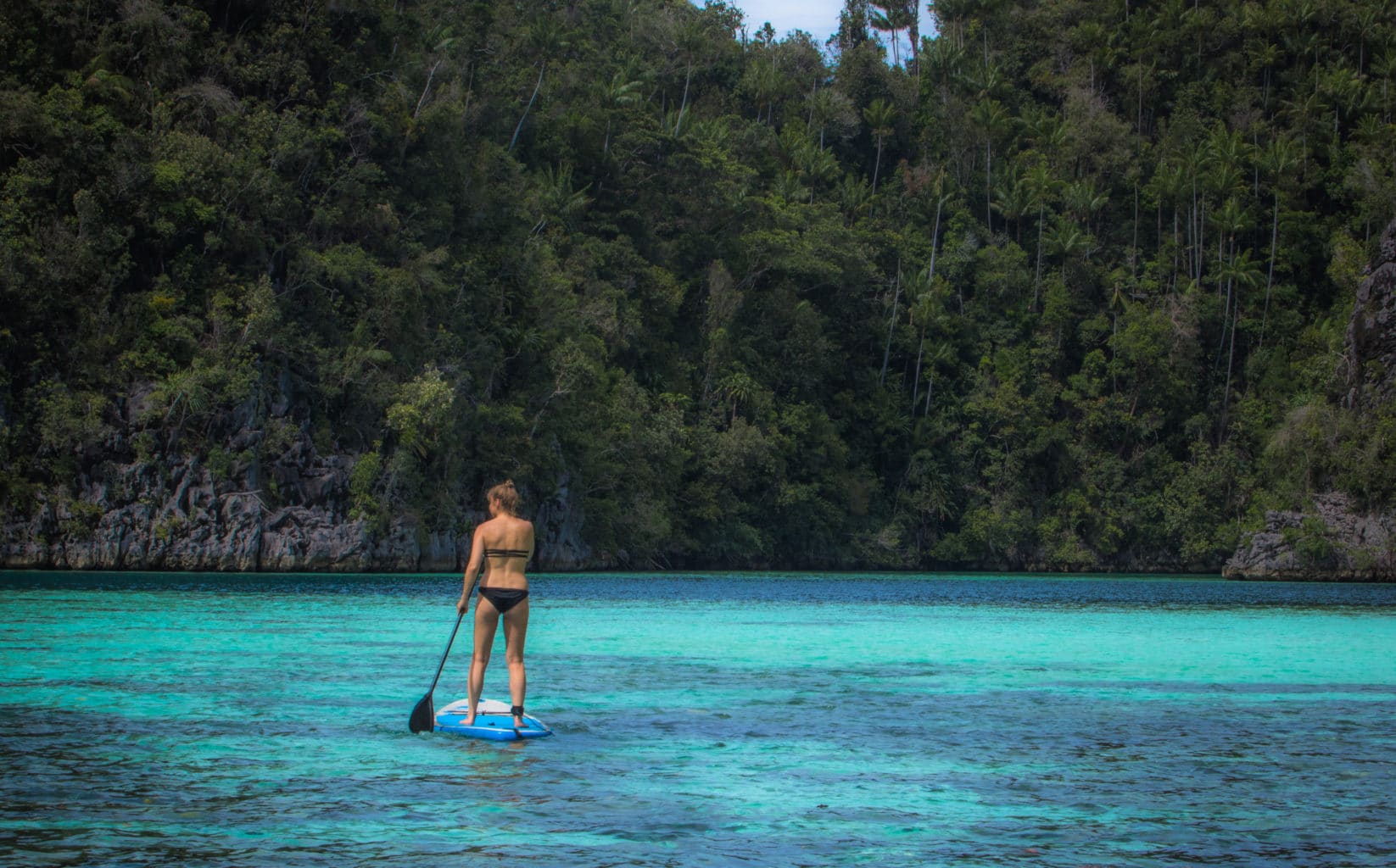 pedal boarding raja ampat | Stand Up Paddling | Non-Diving Liveaboard Indonesia | Calico Jack